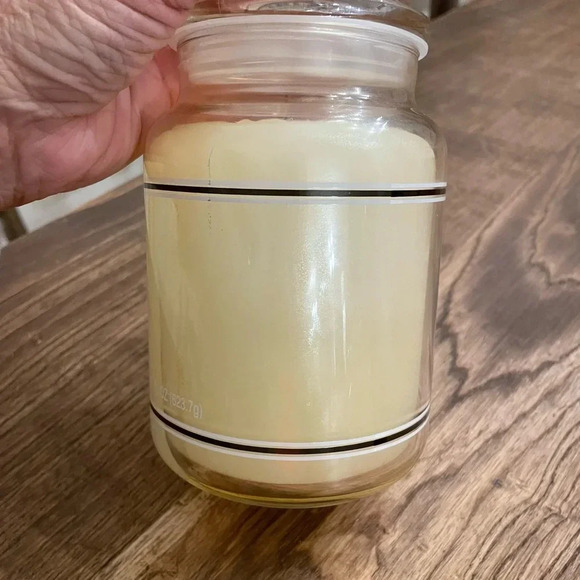 Yankee Candle Housewarmer Black Stripe Vintage Peppermint Swirls Large 22 OZ - Picture 6 of 9